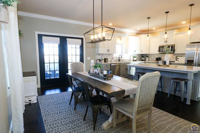 2225 Mt Vernon Ter, Emporia, KS 66801