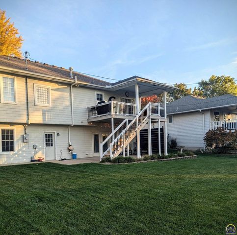 2225 Mt Vernon Ter, Emporia, KS 66801