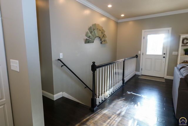 2225 Mt Vernon Ter, Emporia, KS 66801