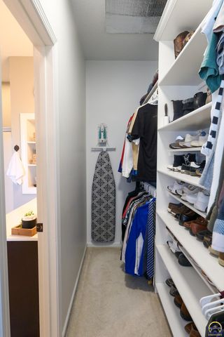 2225 Mt Vernon Ter, Emporia, KS 66801