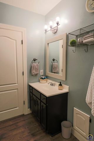 2225 Mt Vernon Ter, Emporia, KS 66801