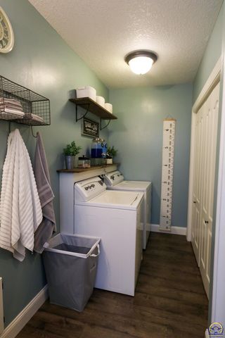 2225 Mt Vernon Ter, Emporia, KS 66801