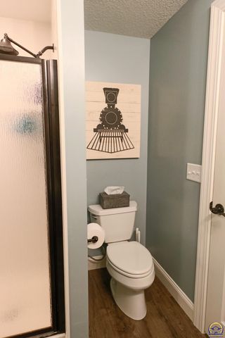 2225 Mt Vernon Ter, Emporia, KS 66801