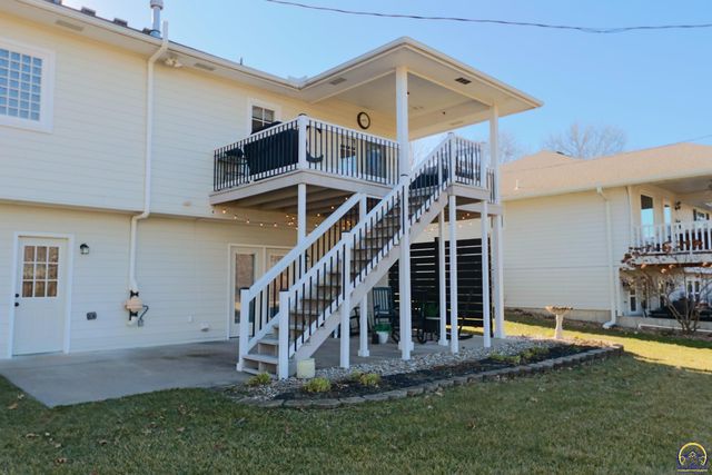 2225 Mt Vernon Ter, Emporia, KS 66801