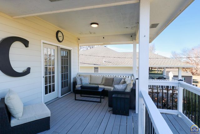 2225 Mt Vernon Ter, Emporia, KS 66801