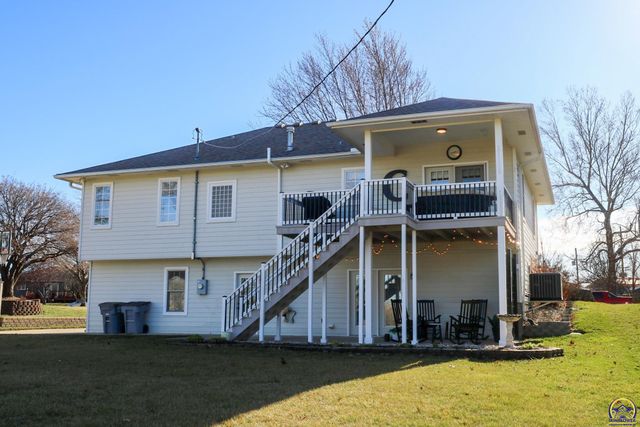 2225 Mt Vernon Ter, Emporia, KS 66801