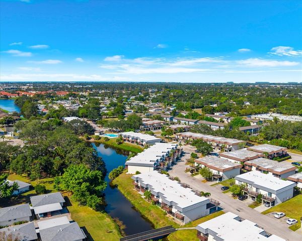 3348 RAMBLEWOOD PLACE, Sarasota, FL 34237