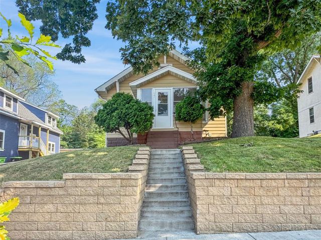 1542 Bellevue Avenue, Eau Claire, WI 54703