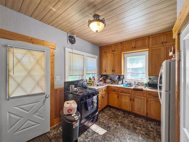 1542 Bellevue Avenue, Eau Claire, WI 54703