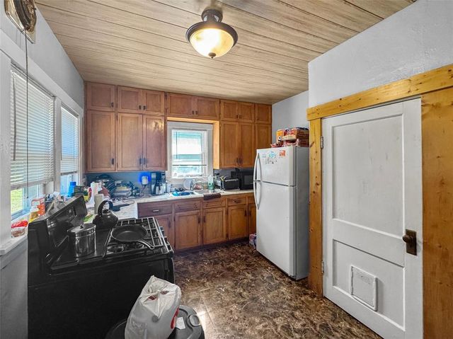 1542 Bellevue Avenue, Eau Claire, WI 54703