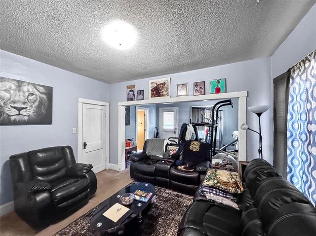 1542 Bellevue Avenue, Eau Claire, WI 54703