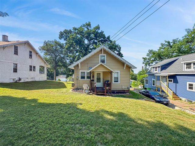 1542 Bellevue Avenue, Eau Claire, WI 54703