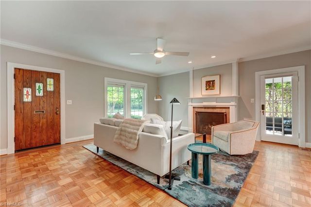 108 Arden Place, Greensboro, NC 27403