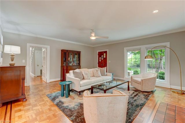 108 Arden Place, Greensboro, NC 27403