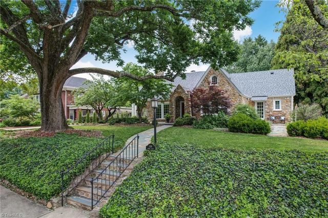 108 Arden Place, Greensboro, NC 27403