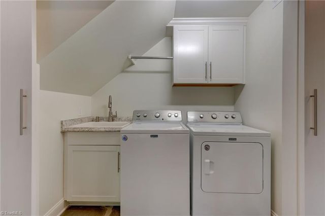 108 Arden Place, Greensboro, NC 27403