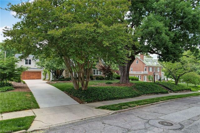 108 Arden Place, Greensboro, NC 27403