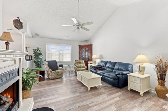 513 6th Ave. S, North Myrtle Beach, SC 29582