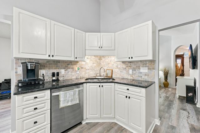 513 6th Ave. S, North Myrtle Beach, SC 29582