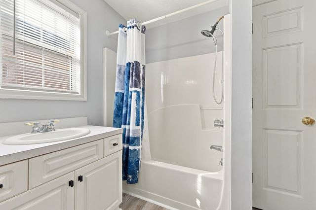 513 6th Ave. S, North Myrtle Beach, SC 29582