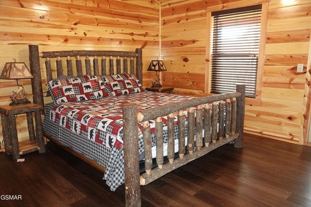 2021 Settlers Ridge Way, Gatlinburg, TN 37738