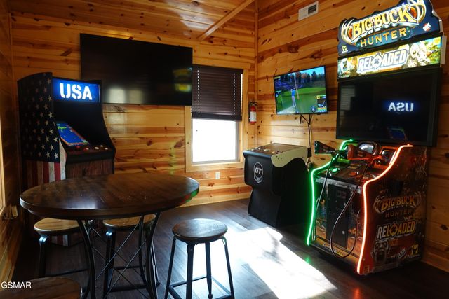 2021 Settlers Ridge Way, Gatlinburg, TN 37738