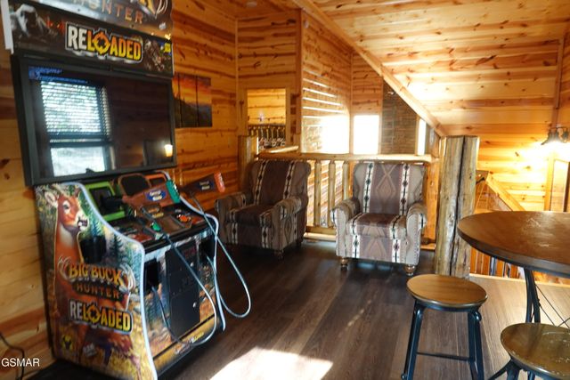 2021 Settlers Ridge Way, Gatlinburg, TN 37738