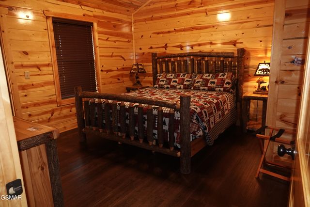 2021 Settlers Ridge Way, Gatlinburg, TN 37738