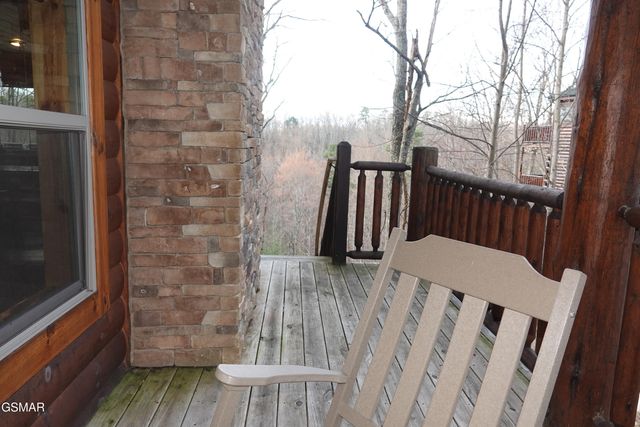 2021 Settlers Ridge Way, Gatlinburg, TN 37738