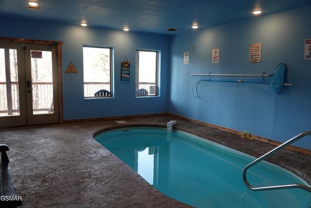 2021 Settlers Ridge Way, Gatlinburg, TN 37738