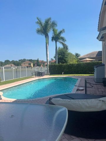5526 Place Lake Drive, Fort Pierce, FL 34951