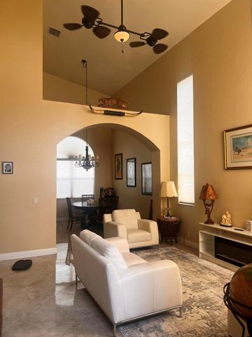 5526 Place Lake Drive, Fort Pierce, FL 34951