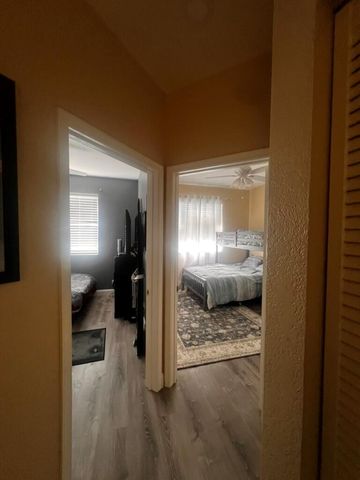 5526 Place Lake Drive, Fort Pierce, FL 34951
