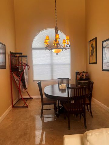 5526 Place Lake Drive, Fort Pierce, FL 34951