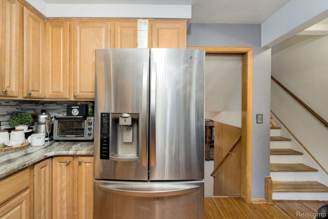 392 Cambridge Drive, Mt. Clemens, MI 48043