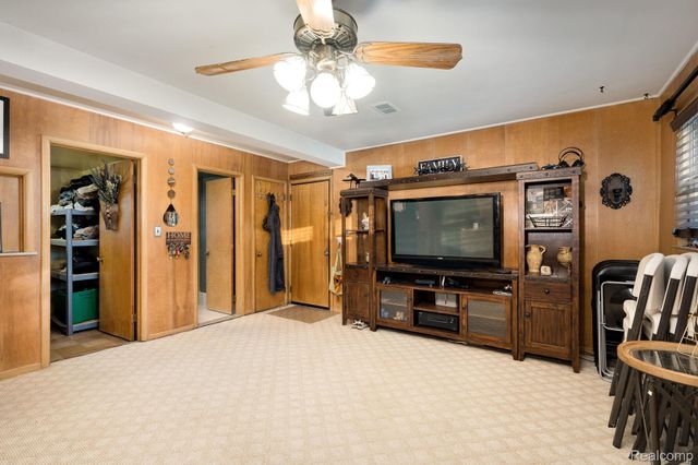 392 Cambridge Drive, Mt. Clemens, MI 48043