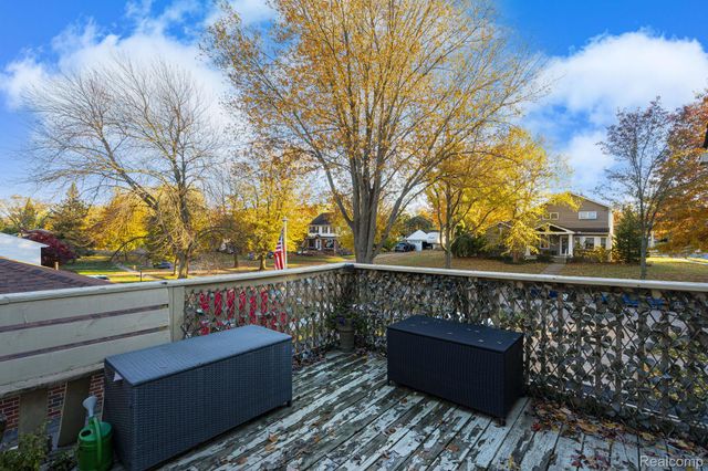 392 Cambridge Drive, Mt. Clemens, MI 48043