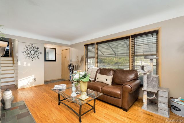 392 Cambridge Drive, Mt. Clemens, MI 48043