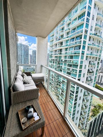 55 SE 6th St 3001, Miami, FL 33131