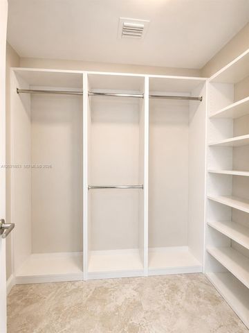 55 SE 6th St 3001, Miami, FL 33131