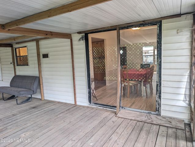1081 OLD GAINESVILLE Highway, Interlachen, FL 32148