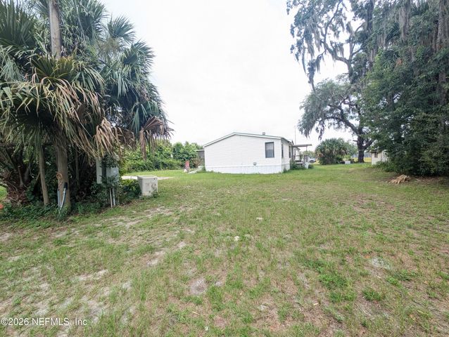 1081 OLD GAINESVILLE Highway, Interlachen, FL 32148