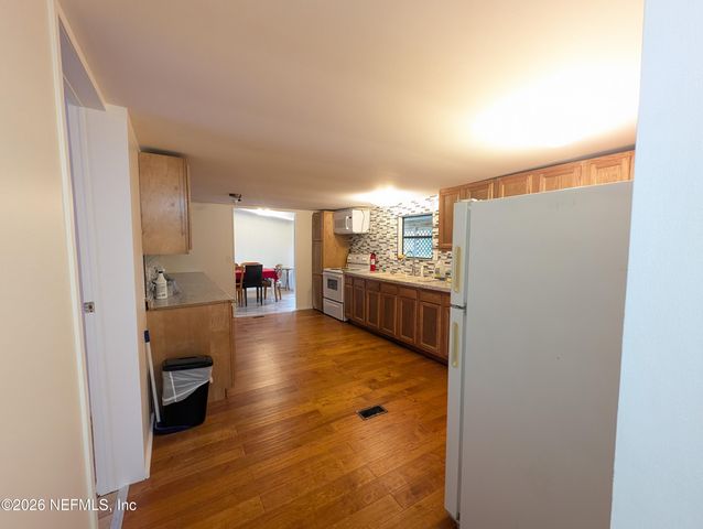 1081 OLD GAINESVILLE Highway, Interlachen, FL 32148