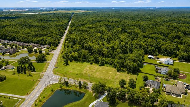 13025 Bluff Rd, Geismar, LA 70734