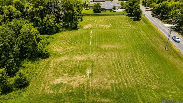 13025 Bluff Rd, Geismar, LA 70734