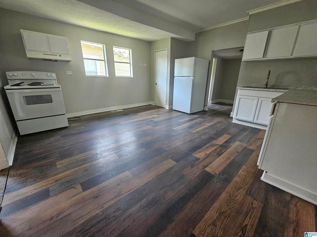 1304 AVENUE G, Birmingham, AL 35218