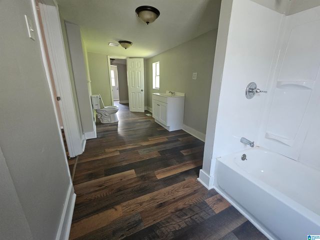 1304 AVENUE G, Birmingham, AL 35218