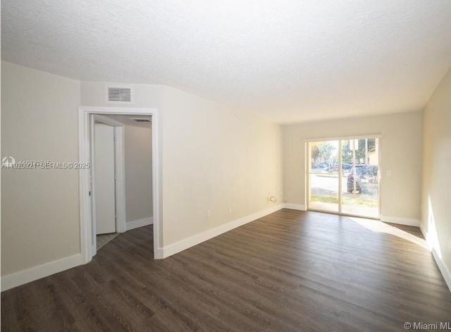 17622 NW 25th Avenue 101, Miami Gardens, FL 33056