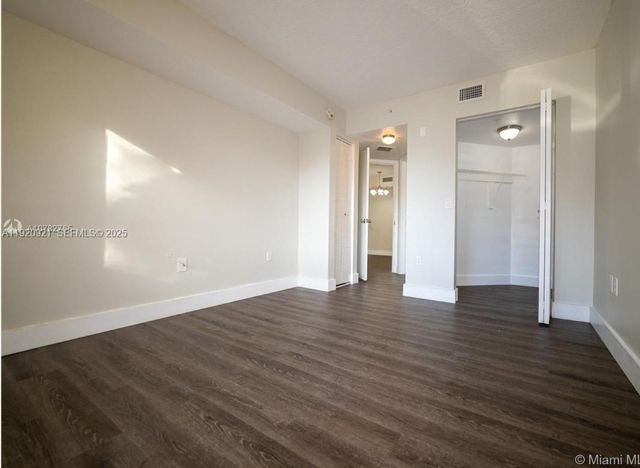 17622 NW 25th Avenue 101, Miami Gardens, FL 33056