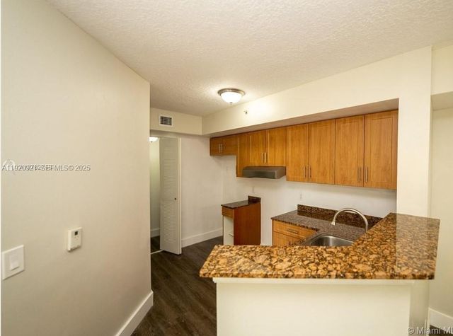 17622 NW 25th Avenue 101, Miami Gardens, FL 33056